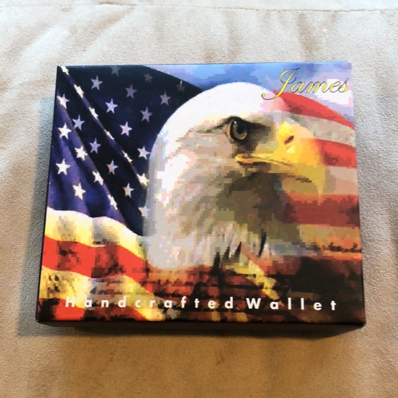 - Patriotic Wallet - - Picture 6 of 8